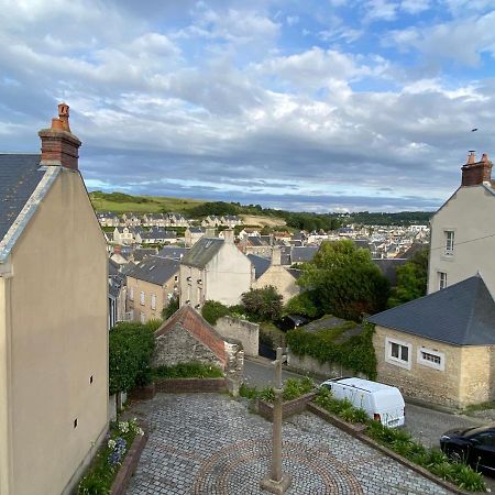 La Maison Bleue Port-en-Bessin-Huppain Exterior foto