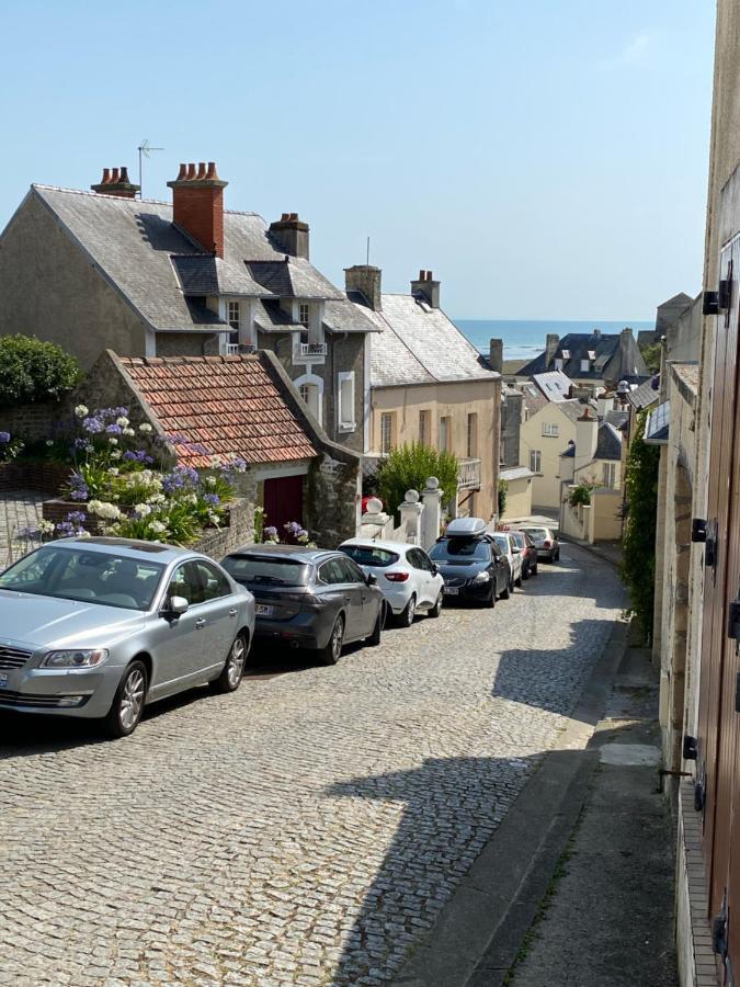 La Maison Bleue Port-en-Bessin-Huppain Exterior foto