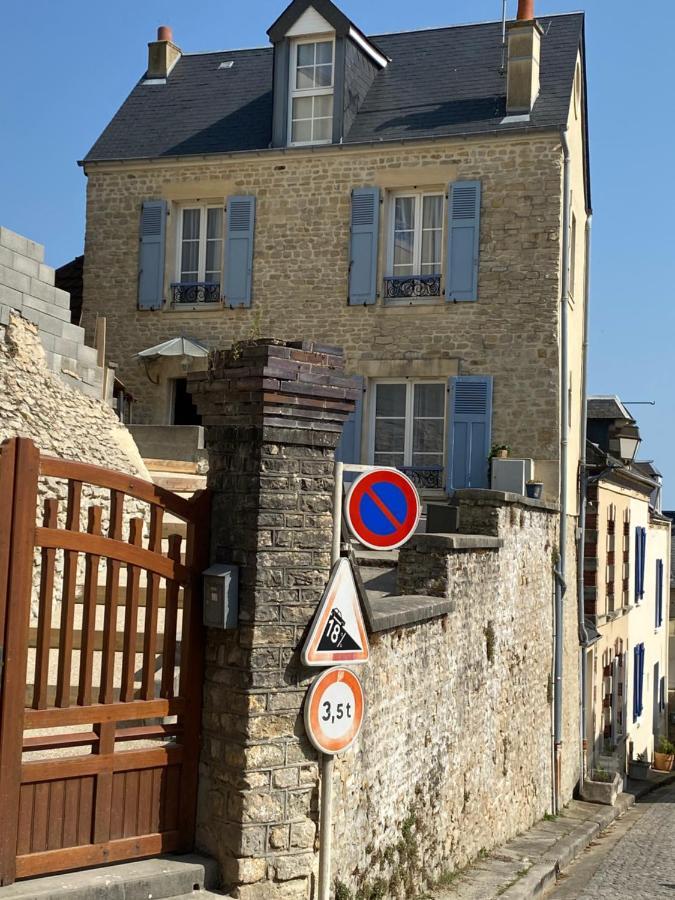 La Maison Bleue Port-en-Bessin-Huppain Exterior foto